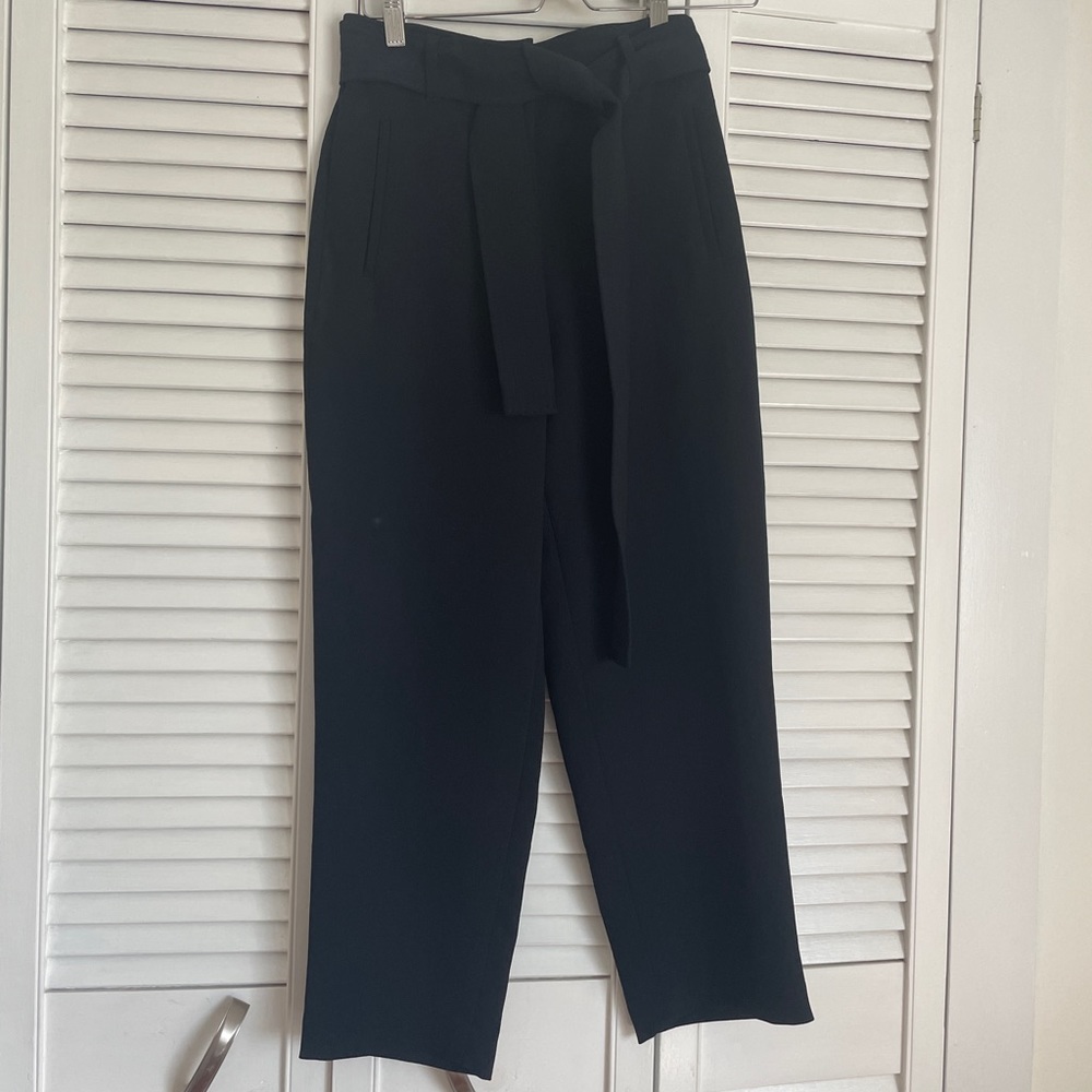 Wilfred High-waisted belted crepe pants BLACK